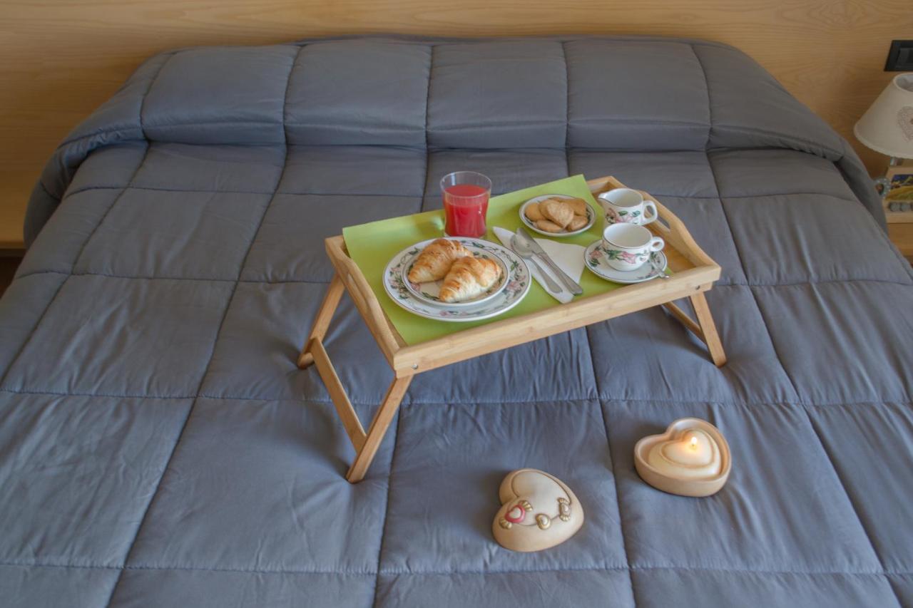 Meuble Rosalpina Hotel Isolaccia Kültér fotó